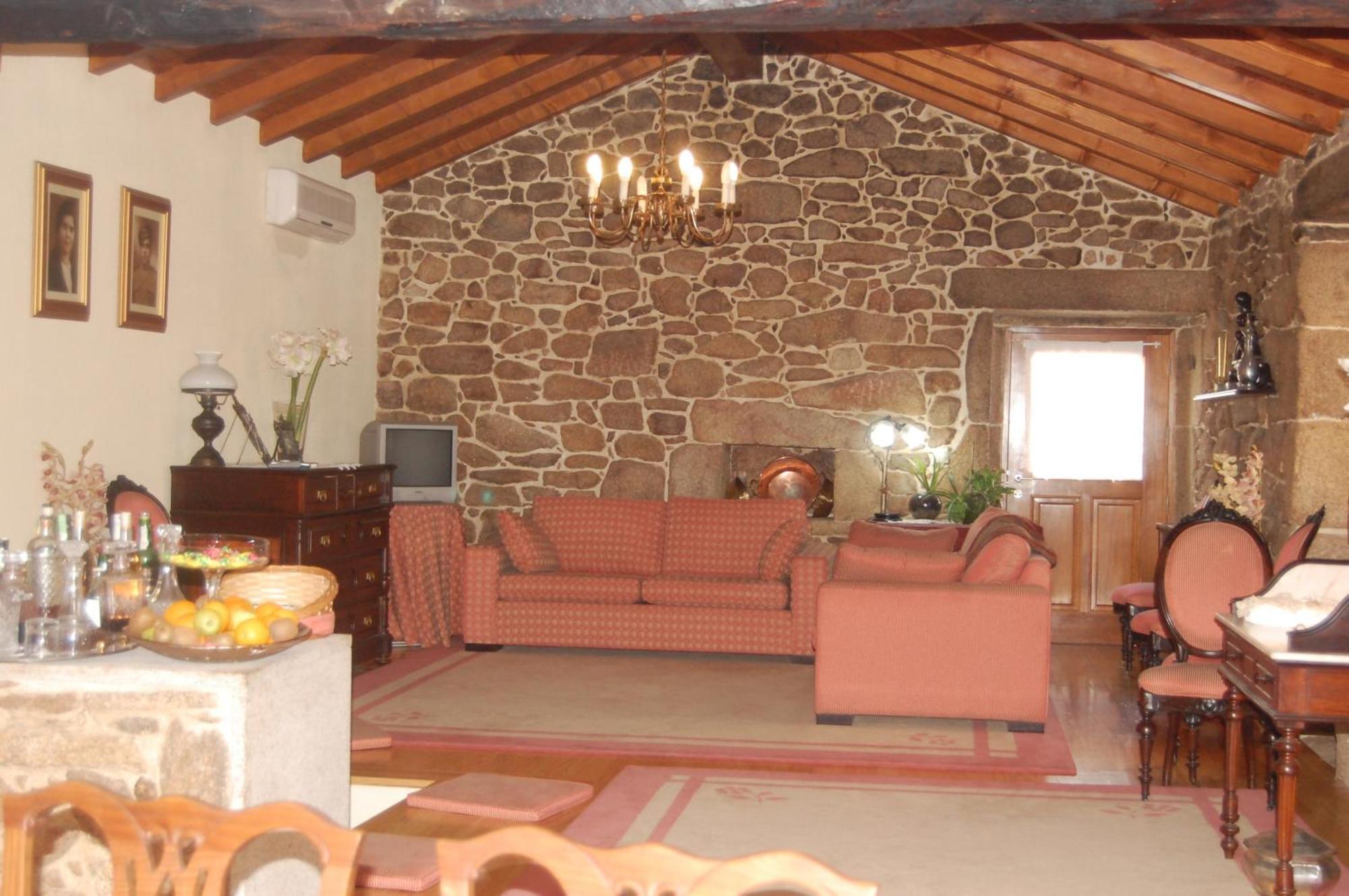 Outros Tempos Turismo De Aldeia Hotel Aricera Luaran gambar